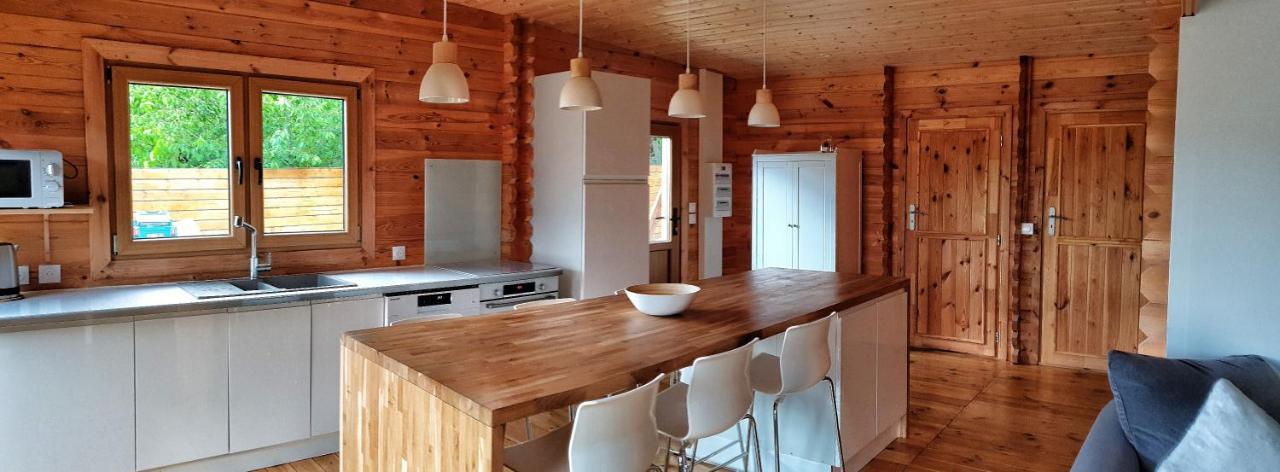 Le Chalet Jacuzzi Et Detente 4 Etoiles 巴涅尔德比戈尔 外观 照片